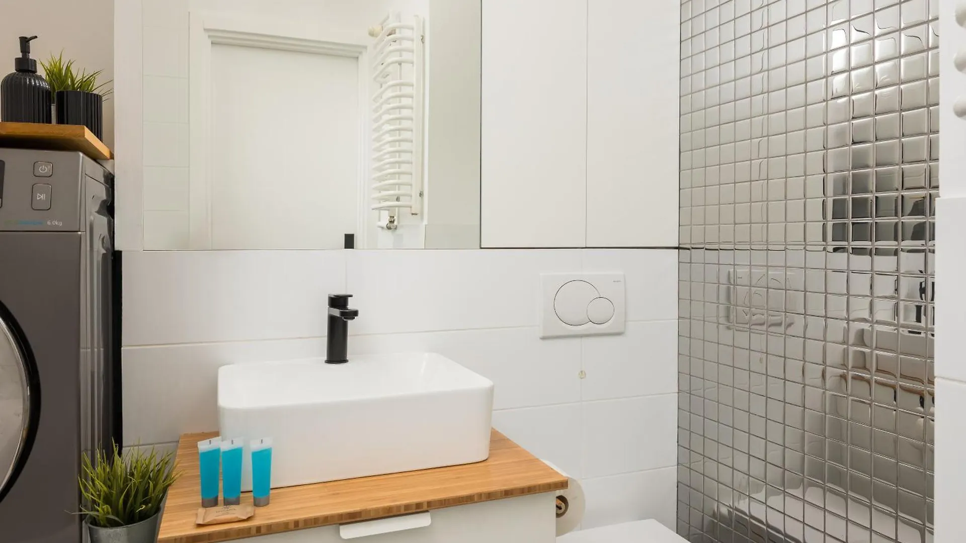 Plac Zbawiciela Deluxe Apartment Warsaw Poland